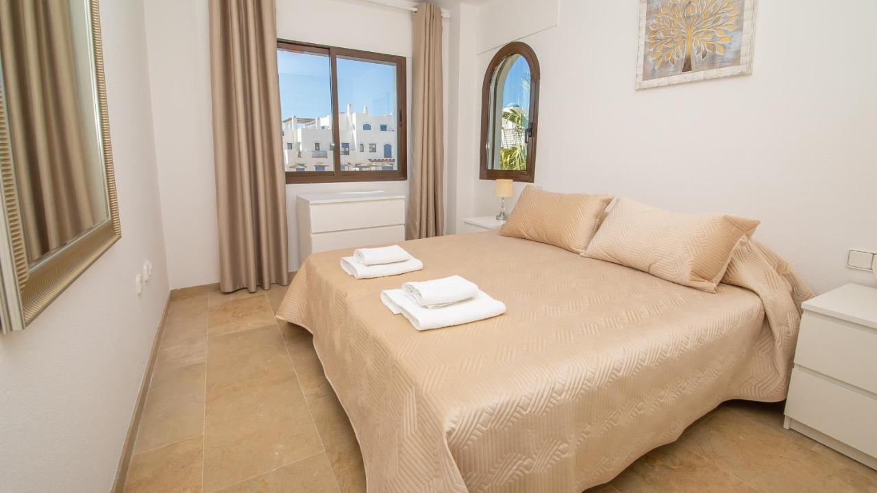 Lovely 2-Bed Apartment In Marina De La Duquesa Castillo de Sabinillas Exteriér fotografie